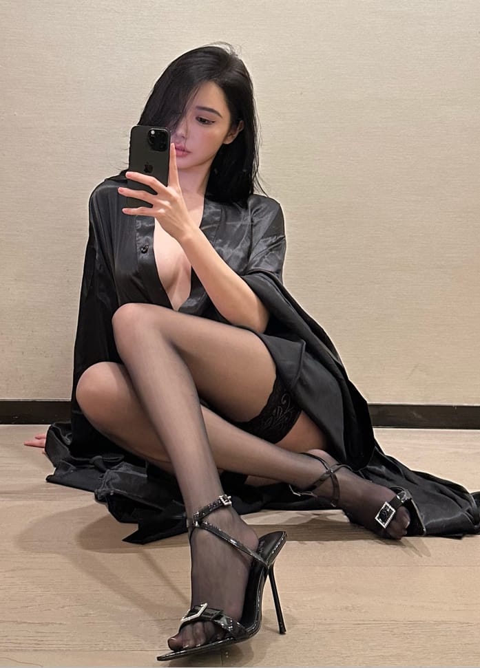 图片[2]-【微-密】媛媛酱-黑色飒姿 [14P-41M]-尤坊沐